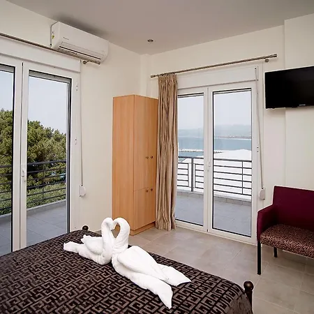 Apartahotel Karnagio