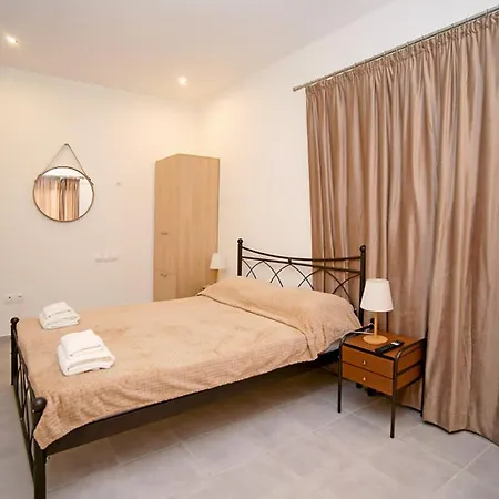 Karnagio 3* Kyparissia