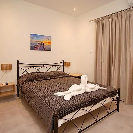 Aparthotel Karnagio 3*