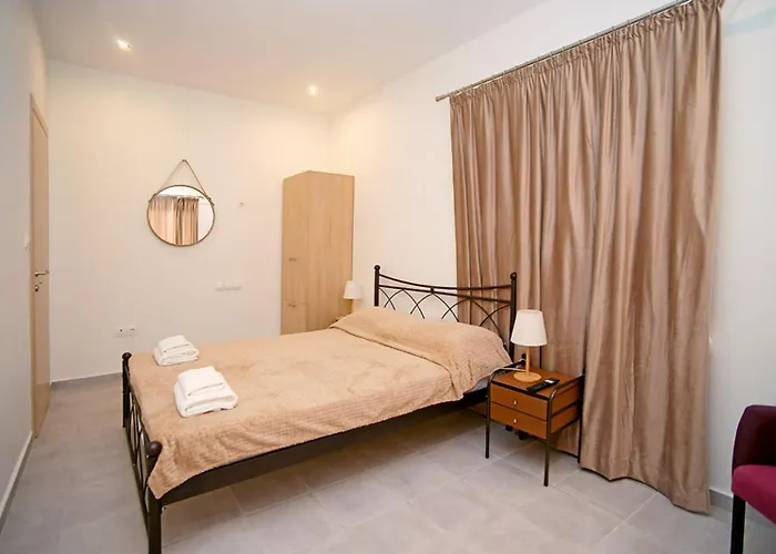 Karnagio 3* Kyparissia